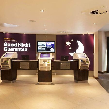 Premier Inn London Croydon Town Centre Ngoại thất bức ảnh