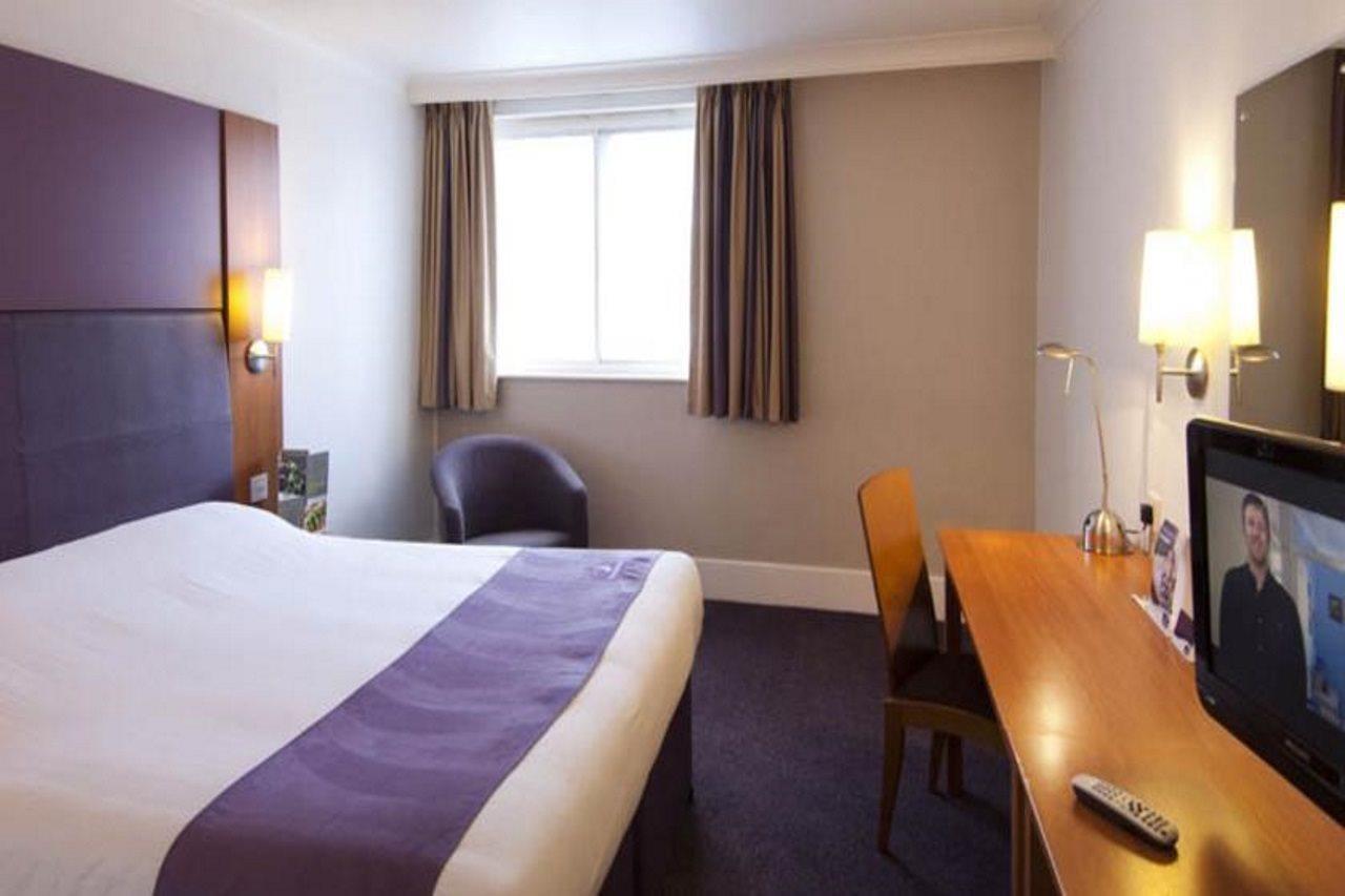 Premier Inn London Croydon Town Centre Ngoại thất bức ảnh