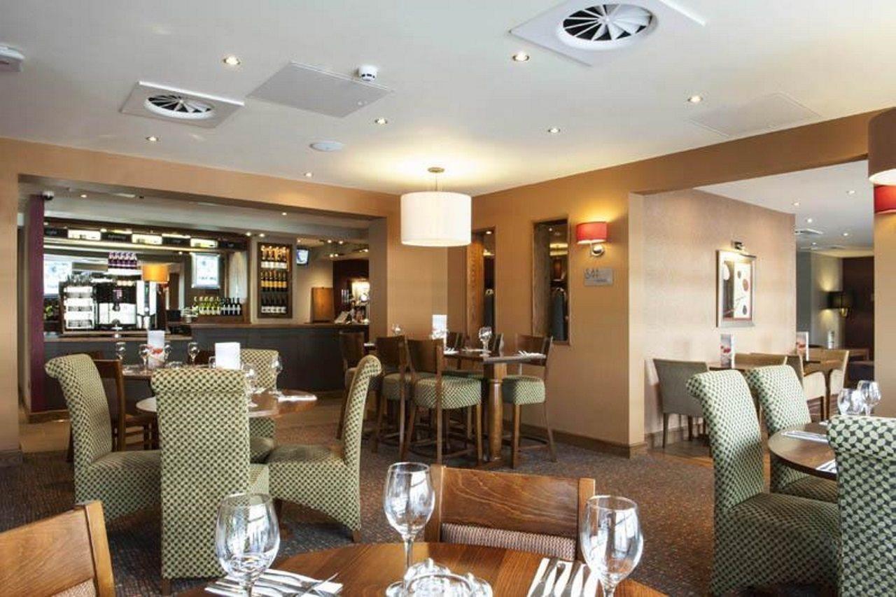 Premier Inn London Croydon Town Centre Ngoại thất bức ảnh