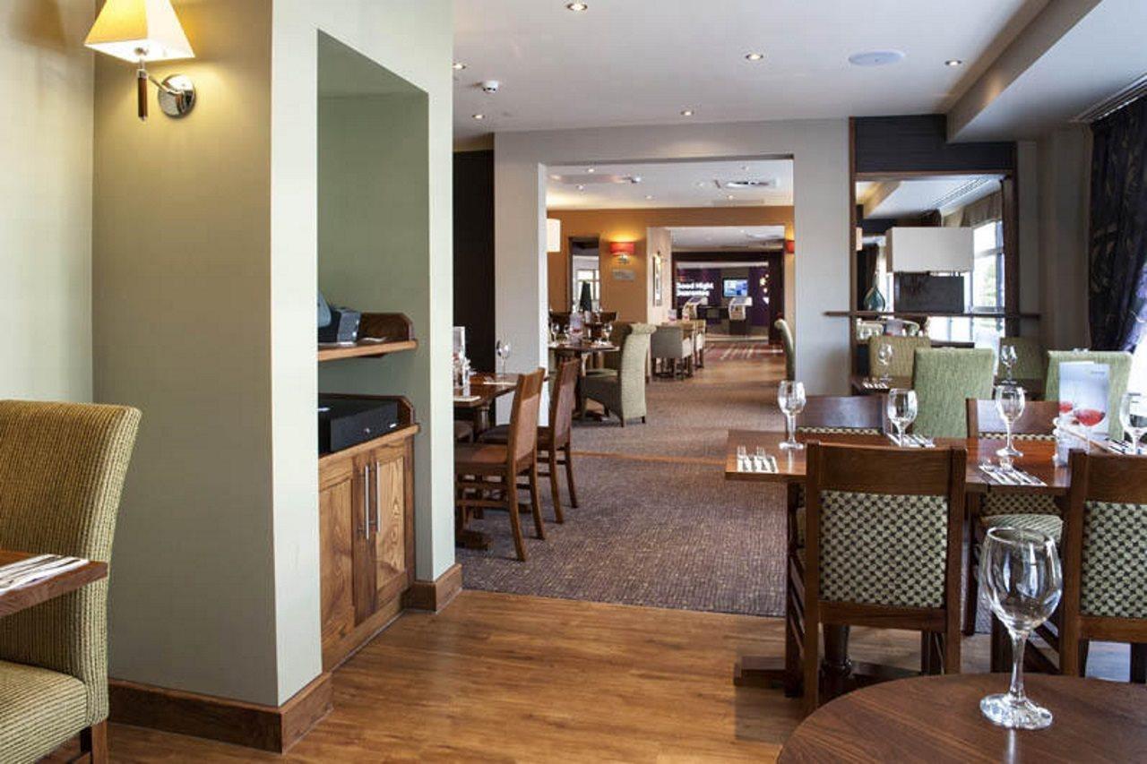 Premier Inn London Croydon Town Centre Ngoại thất bức ảnh